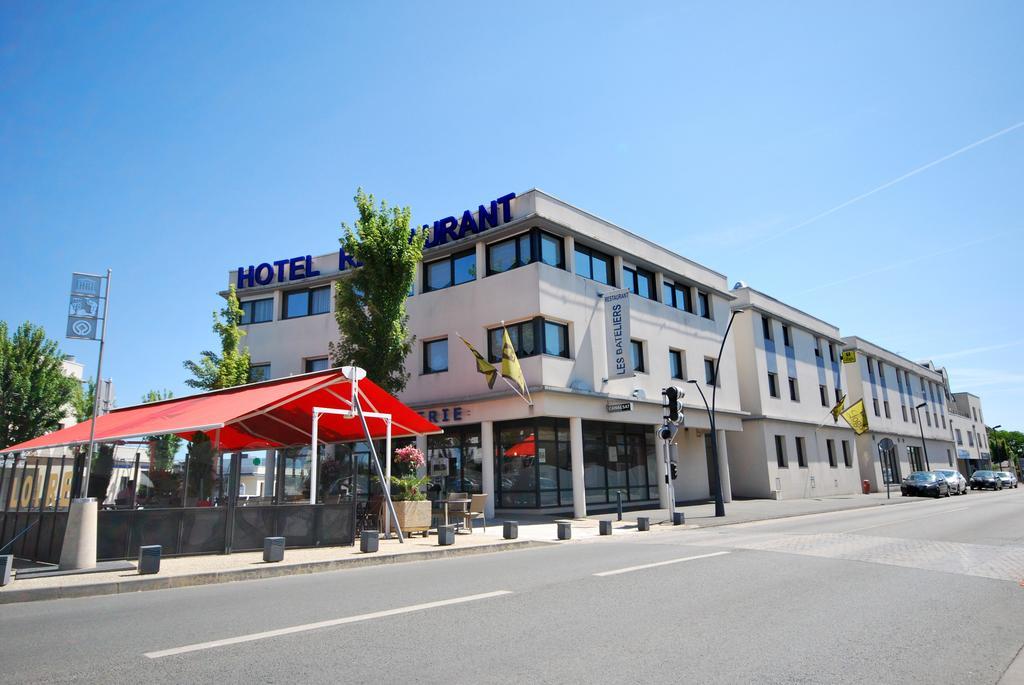 Hotel De Loire Et Restaurant Les Bateliers Hotel Trelaze